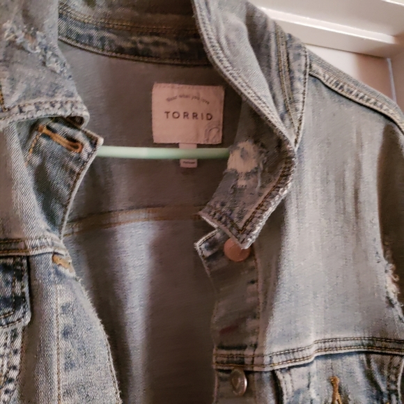 Jean jacket - Picture 2 of 2